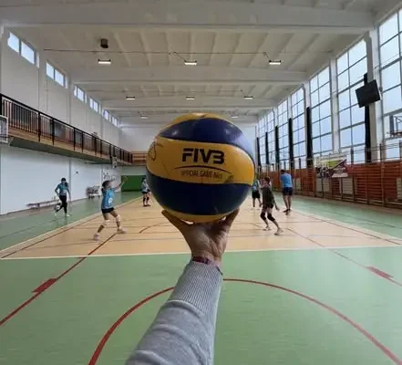 Siatkówka wraca na halę SP4 w Łęczycy – klub zaprasza na treningi
