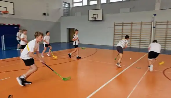 Sportowy tydzień w Szkole Podstawowej nr 2 w Ozorkowie
