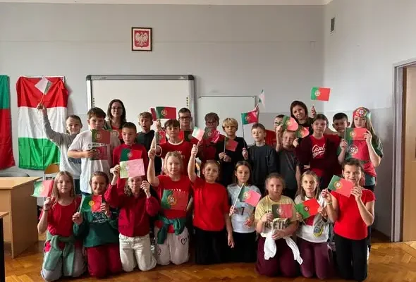 Dzień Języków Obcych w SP1 Łęczyca – kolorowa podróż po Europie