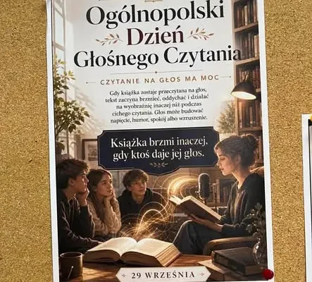 Pasowanie na czytelników w bibliotece szkolnej w Piątku