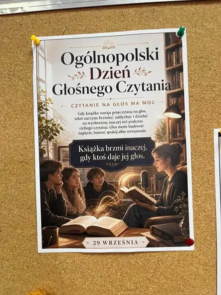 Pasowanie na czytelników w bibliotece szkolnej w Piątku
