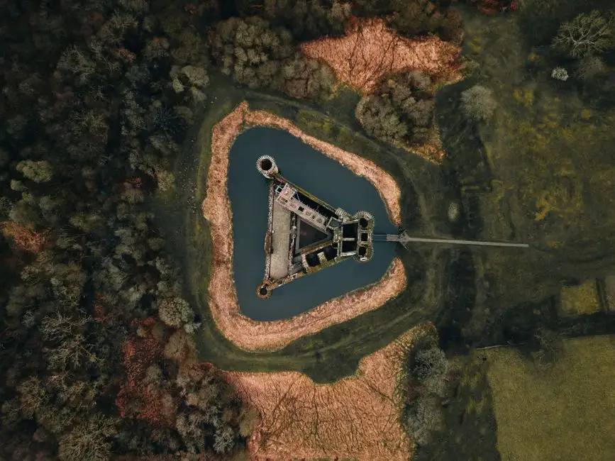 Zamek w Besiekierach na łamach National Geographic Traveler