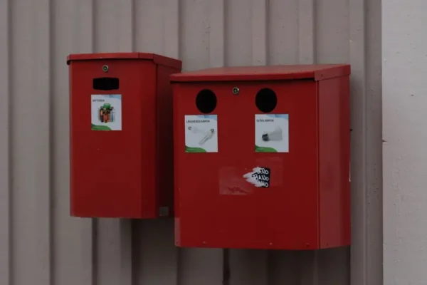 Zbiórka elektrośmieci w Piątku – przedszkole zbiera punkty na pomoce dydaktyczne
